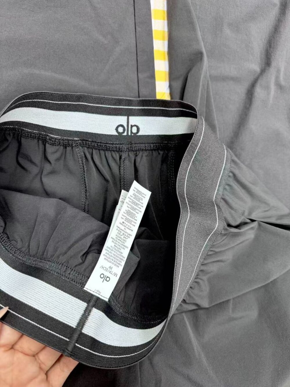 Dark grey ALO Yogo trousers 👖 Casual straight leg trousers(Regular) - Picture 7 of 9